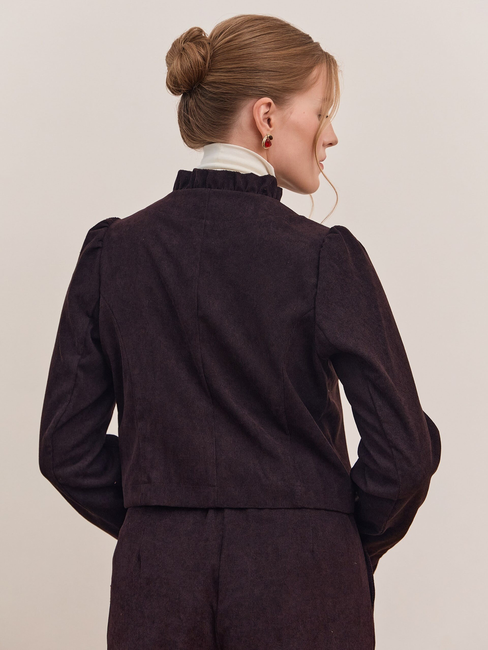 Жакет вельвет укороченный