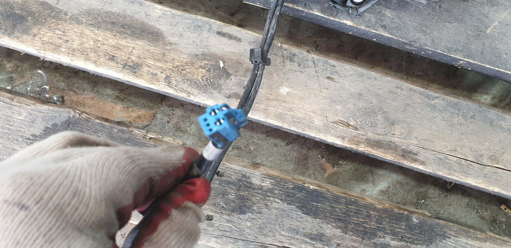 Шторка двери правая задняя Mercedes S-Class (W222)  Б/У Оригинал A2228105200