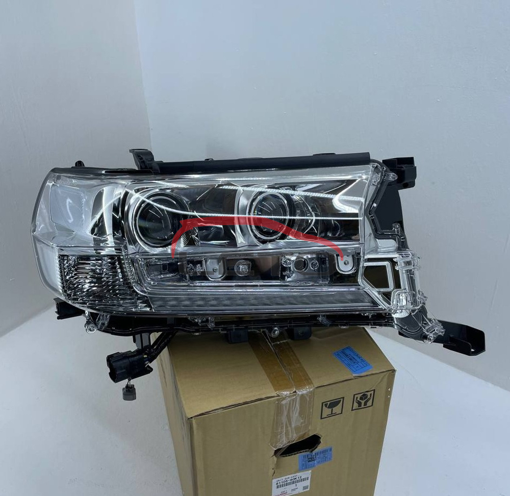Фара правая 81105-60K12 8110560K12