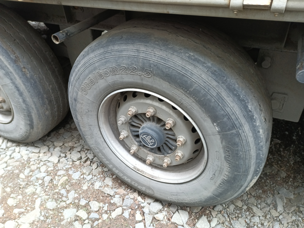 КРОПКУЗОВ 85057* Полуприцеп бортовой 85057B