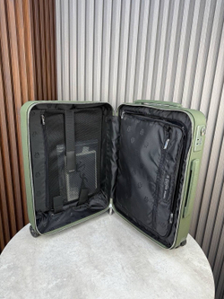 Дорожный чемодан Rimowa Distinct