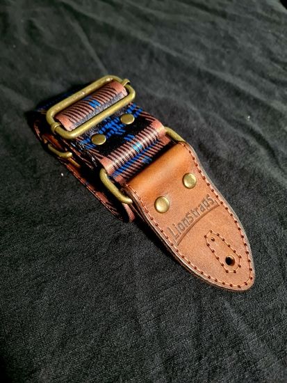 LS.P.ART.002 Ремень для гитары, полиэстер, LionStraps
