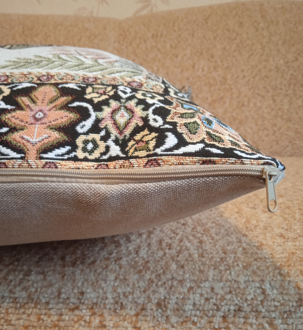 Декоративный гобеленовый чехол для интерьерной подушки Стрекоза ЮП 47*68