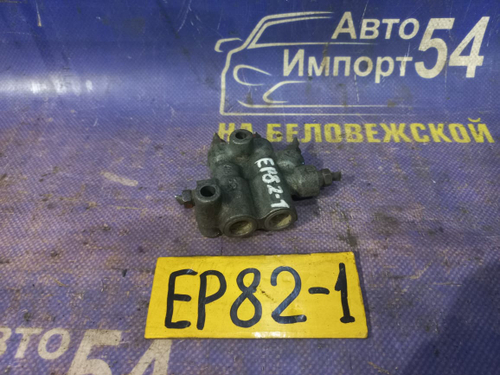 Распределитель тормозной TOYOTA STARLET 1994