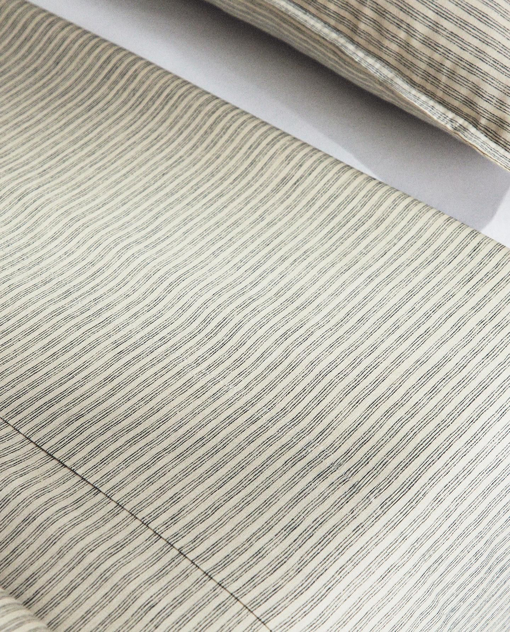 Zara Home - Простыня из окрашенной пряжи в полоску, бежево-серый, 160x280 см