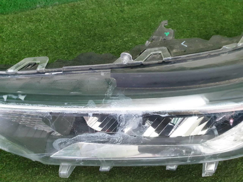 Фара левая Toyota RAV4 5 XA50 (2018-н.в.) LED