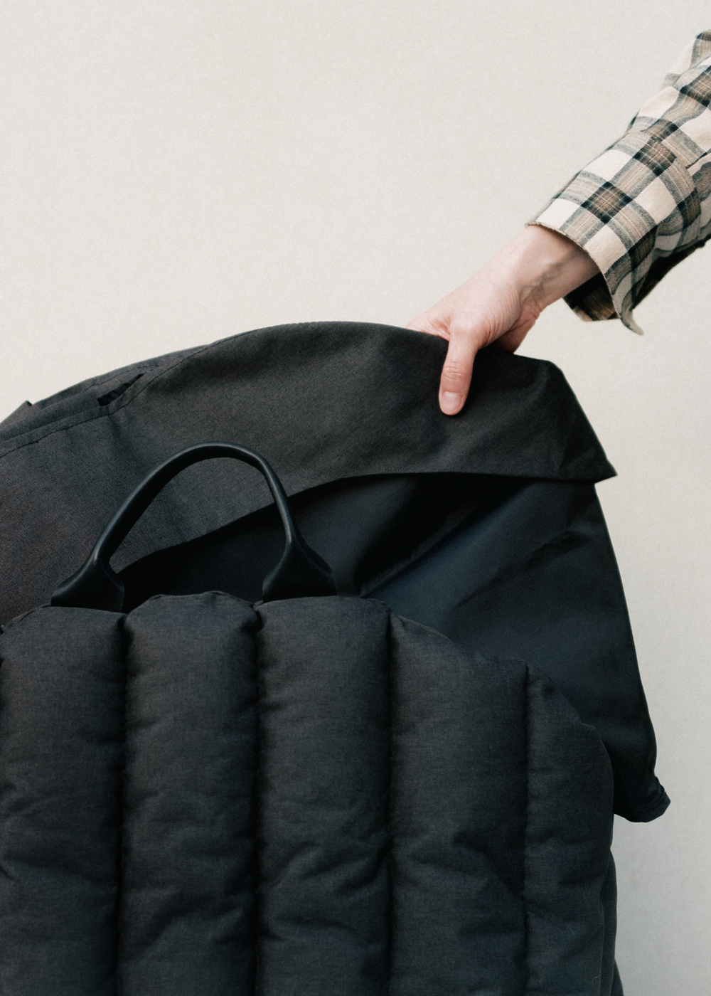 Комплект: Автокресло черное + чехол облегченный