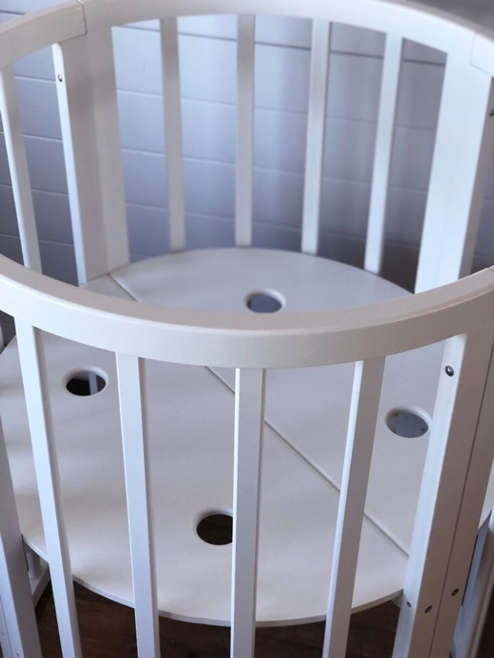 Детская кровать "Соня 02" ОВАЛЬНАЯ 8 в 1 Колесо БЕЛАЯ (75*125)