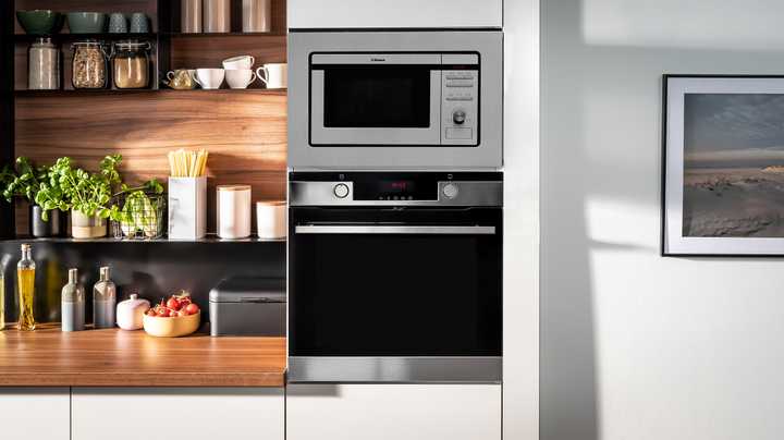 Встраиваемая микроволновая печь Hansa AMM20BEIH