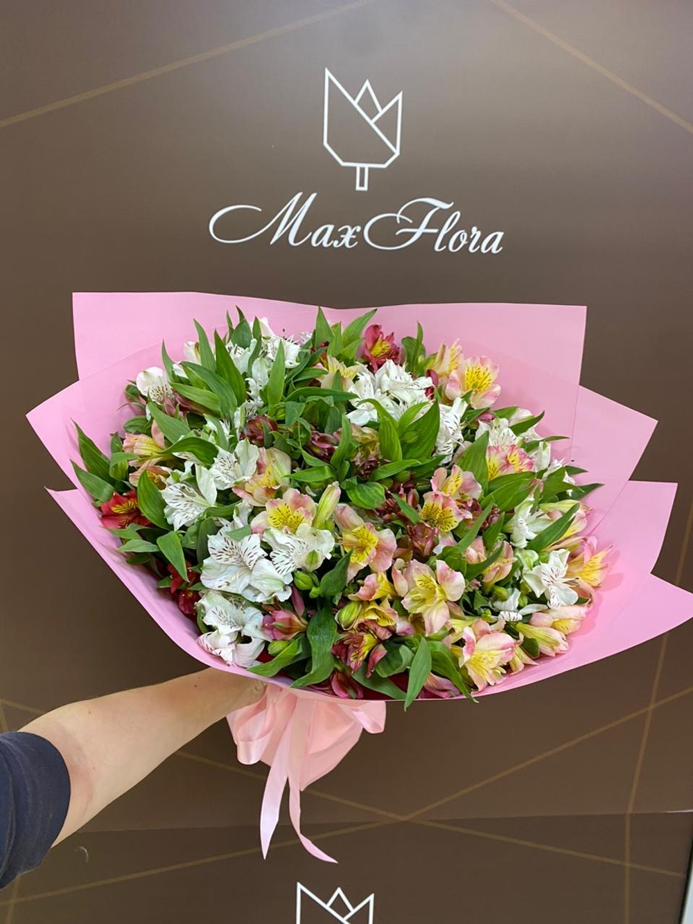 Букет Альстромерия М-16