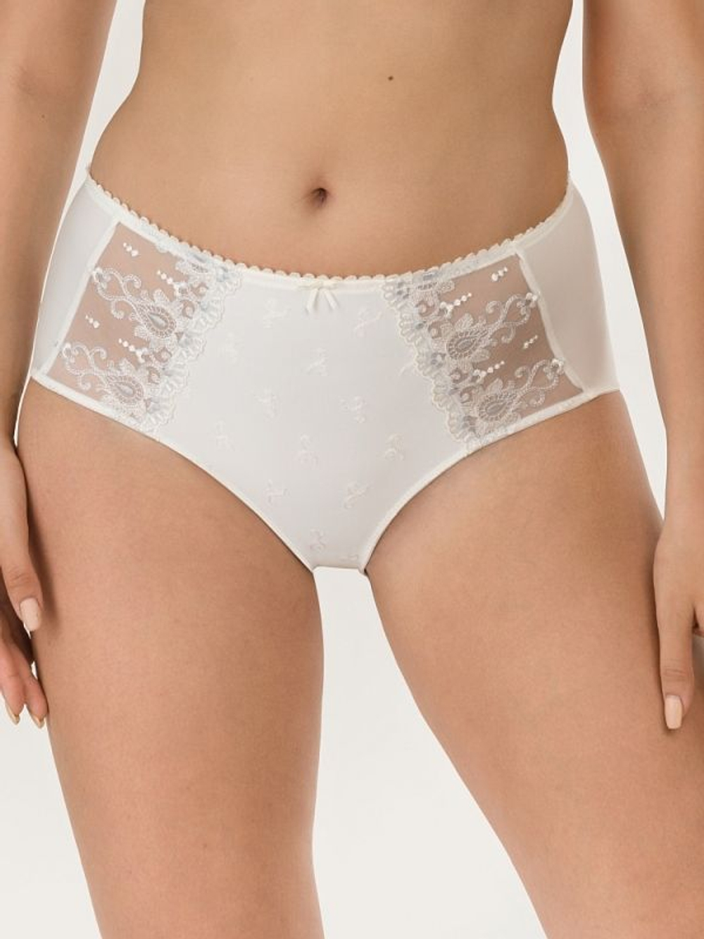 Трусы-слипы с низким вырезом по линии бедра (Размер: 52) (Цвет: молочный)