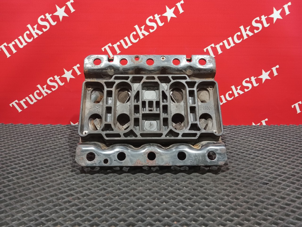 Подушка двигателя задняя