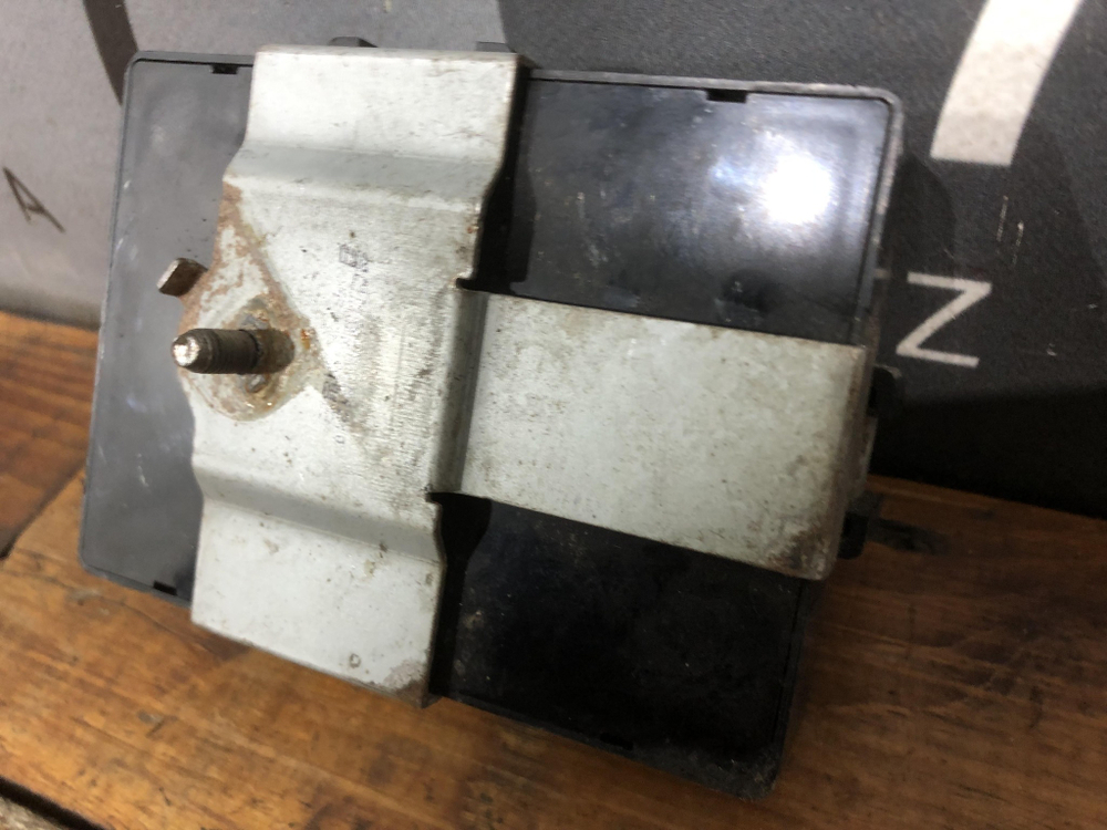 Блок контроля слепых зон Hyundai Equus 13-16 Б/У Оригинал 957703N330