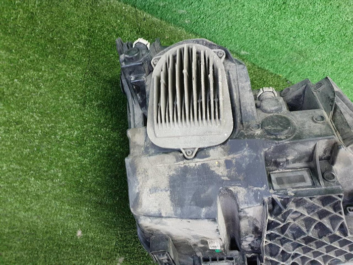 Фара левая Mercedes GLC X253 (2015-2019) LED