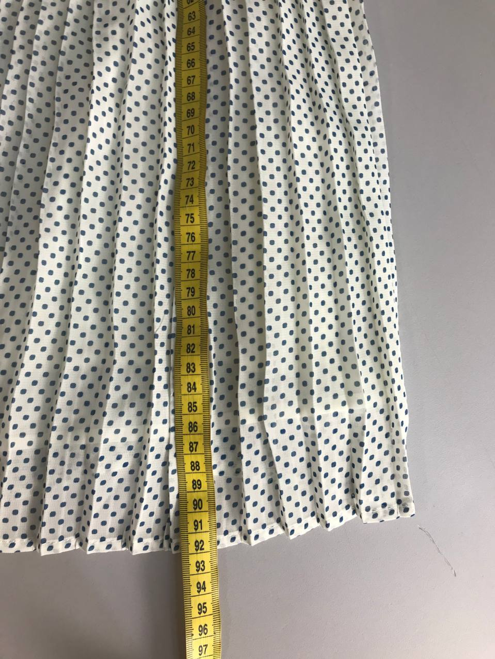 Платье Pull&Bear в мелкий горошек, маркировка М, визуально на 46 размер