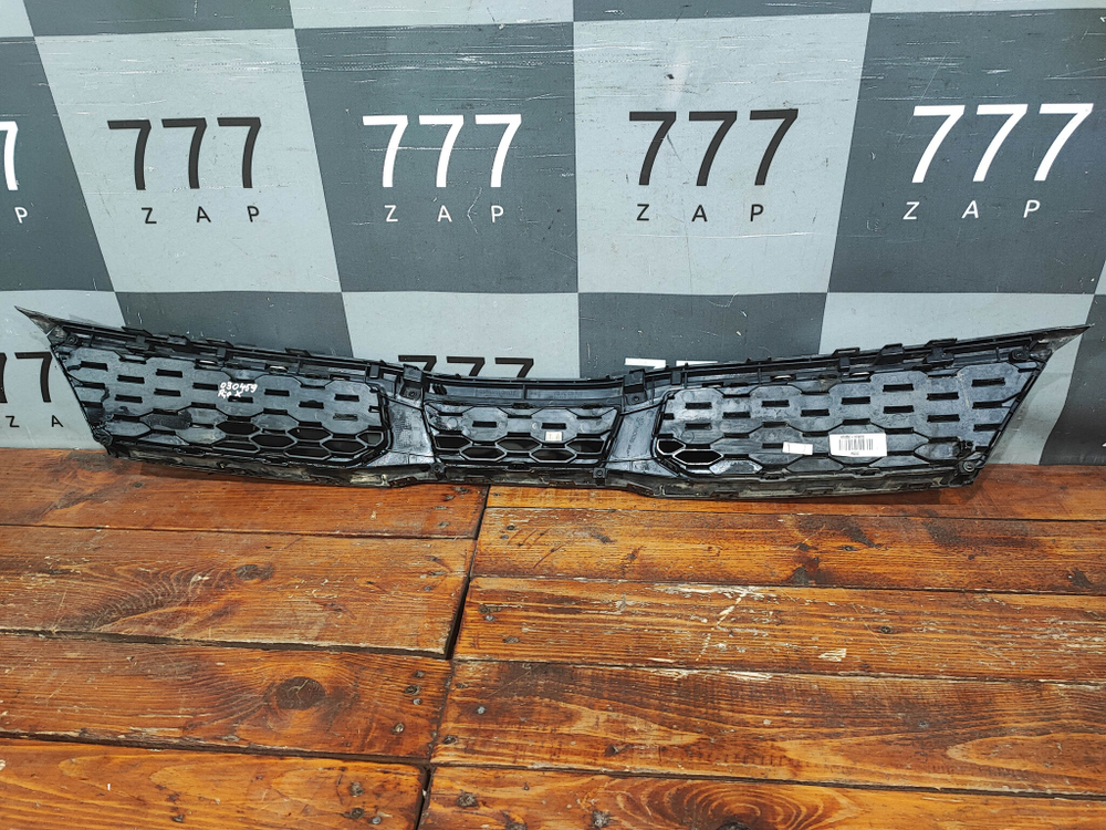 Решетка радиатора Kia Rio 4 X-Line 20-нв Б/У Оригинал 86350H0900