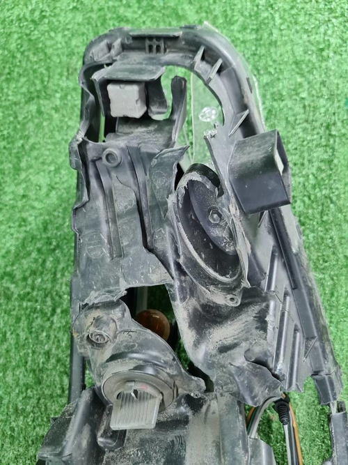 Битая Фара левая Hyundai Solaris 2 (2020-н.в.) галоген