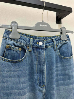 Джинсы Prada