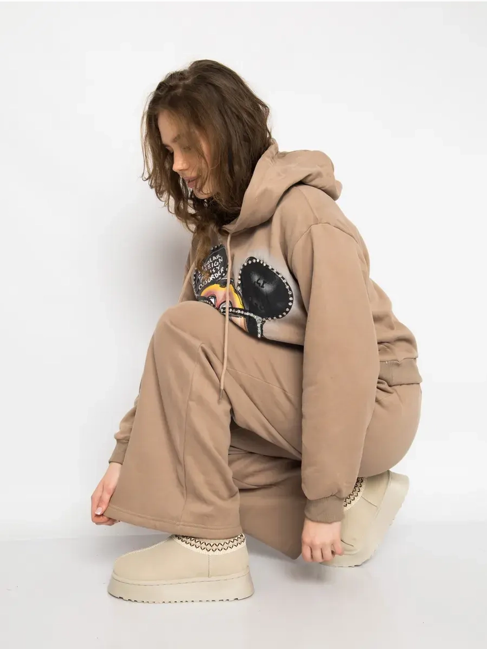 Спортивный костюм утепленный с капюшоном