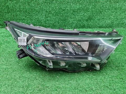 Фара правая Toyota RAV4 5 XA50 (2018-н.в.) LED