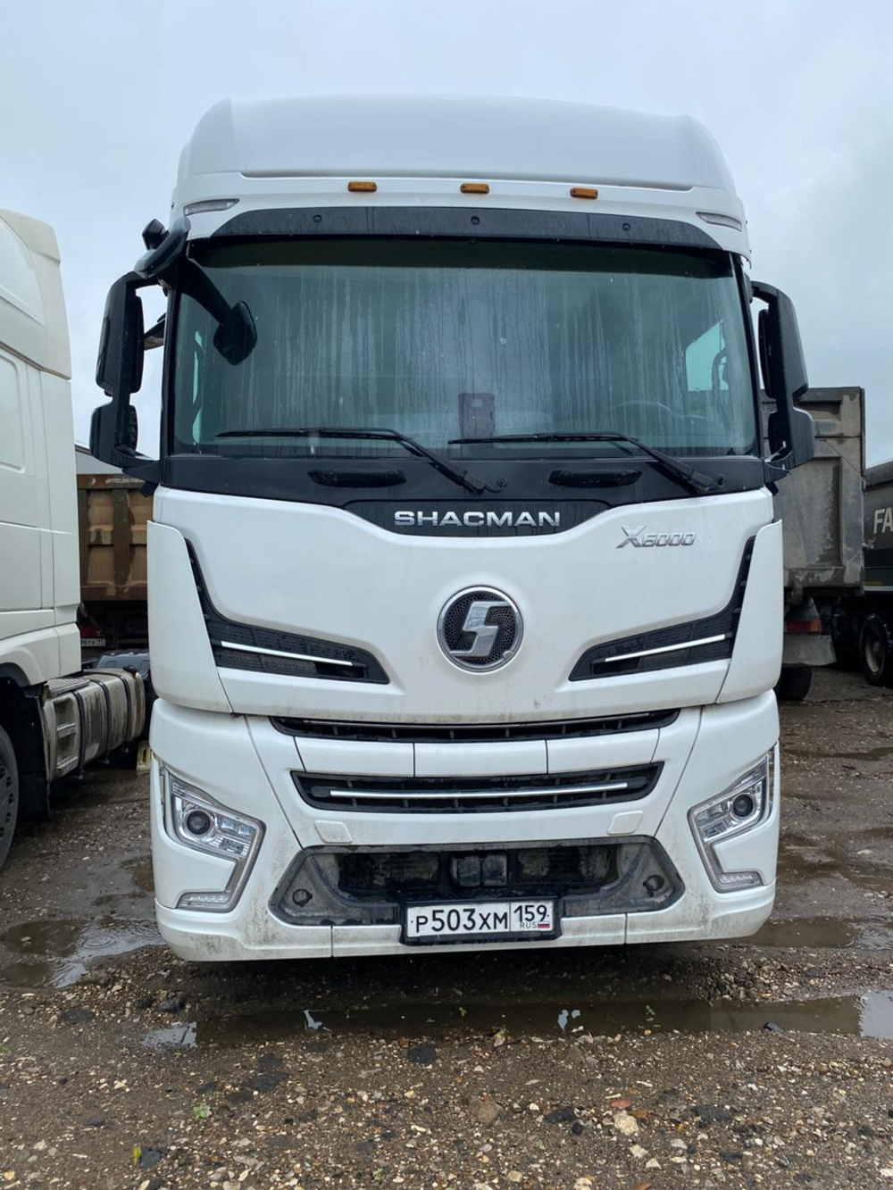 Shacman (Shaanxi) SX* 4x2 Седельный тягач SX4188YY381 (Дизельный, 12,5 л, 473 л.с., АТ)