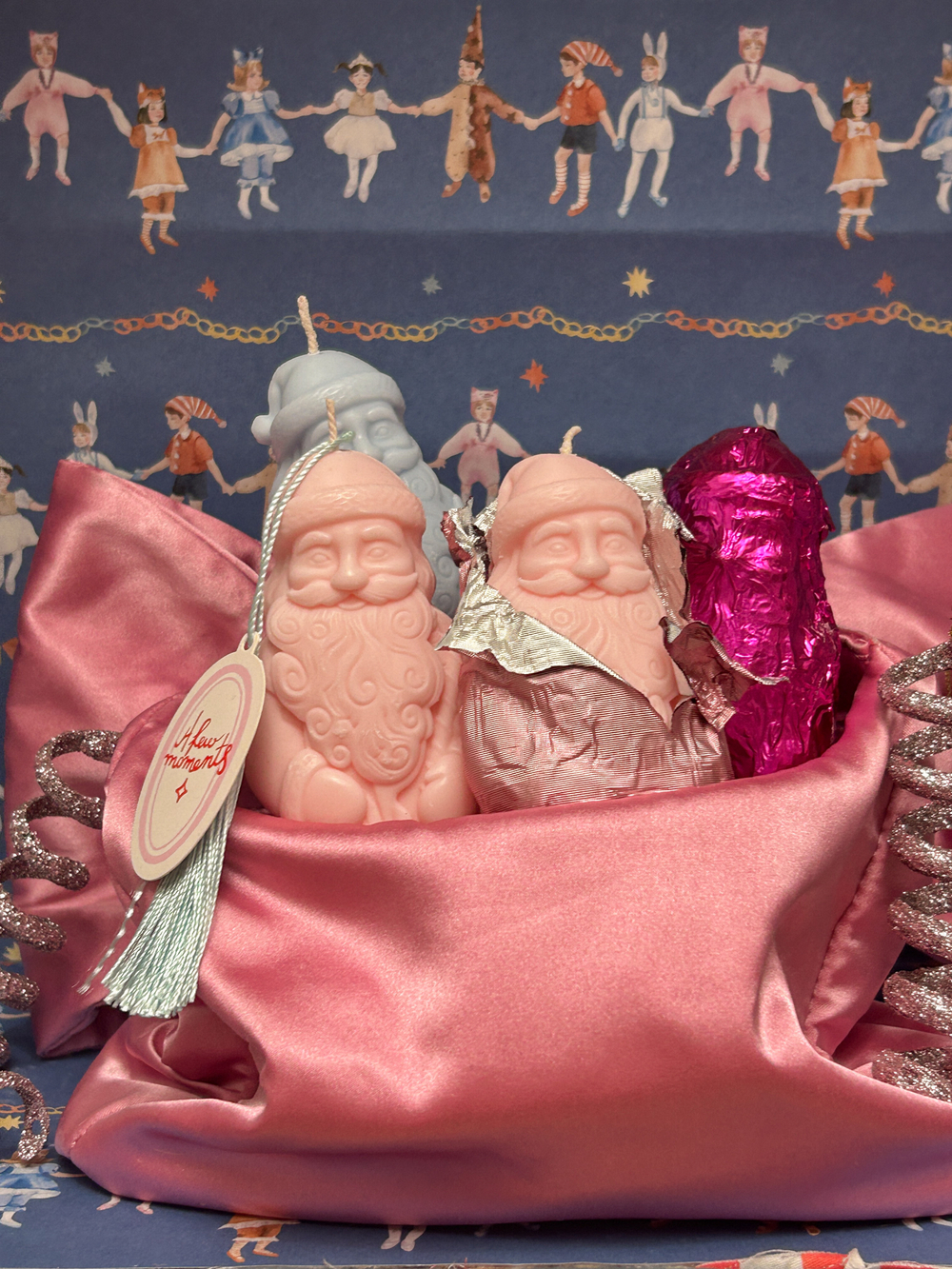 Новогодняя свеча "Шоколадный Дед Мороз"