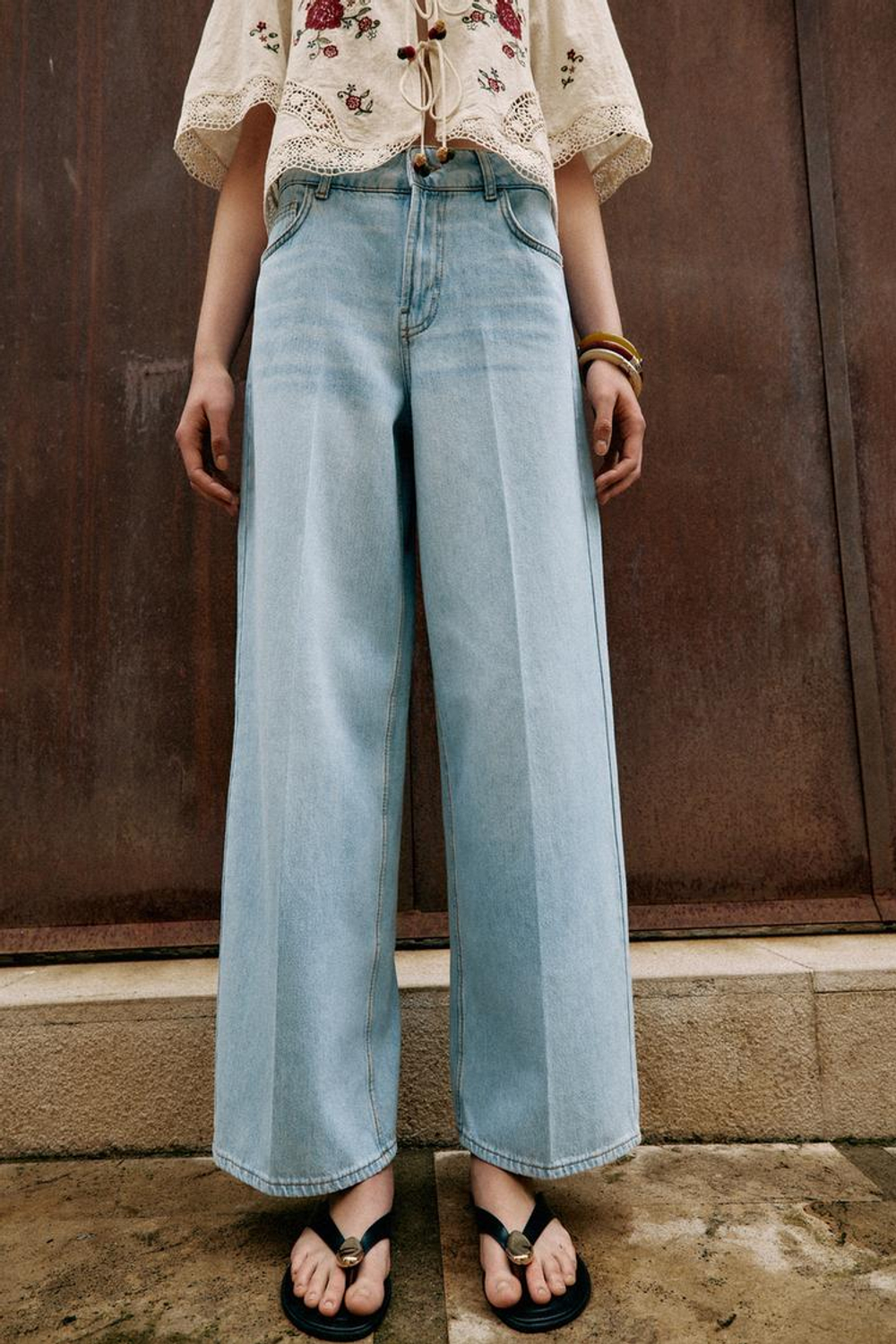 ZARA ДЖИНСЫ Z1975 WIDE-LEG СО СРЕДНЕЙ ПОСАДКОЙ И ЗАУТЮЖЕННЫМИ СТРЕЛКАМИ, ГОЛУБОЙ