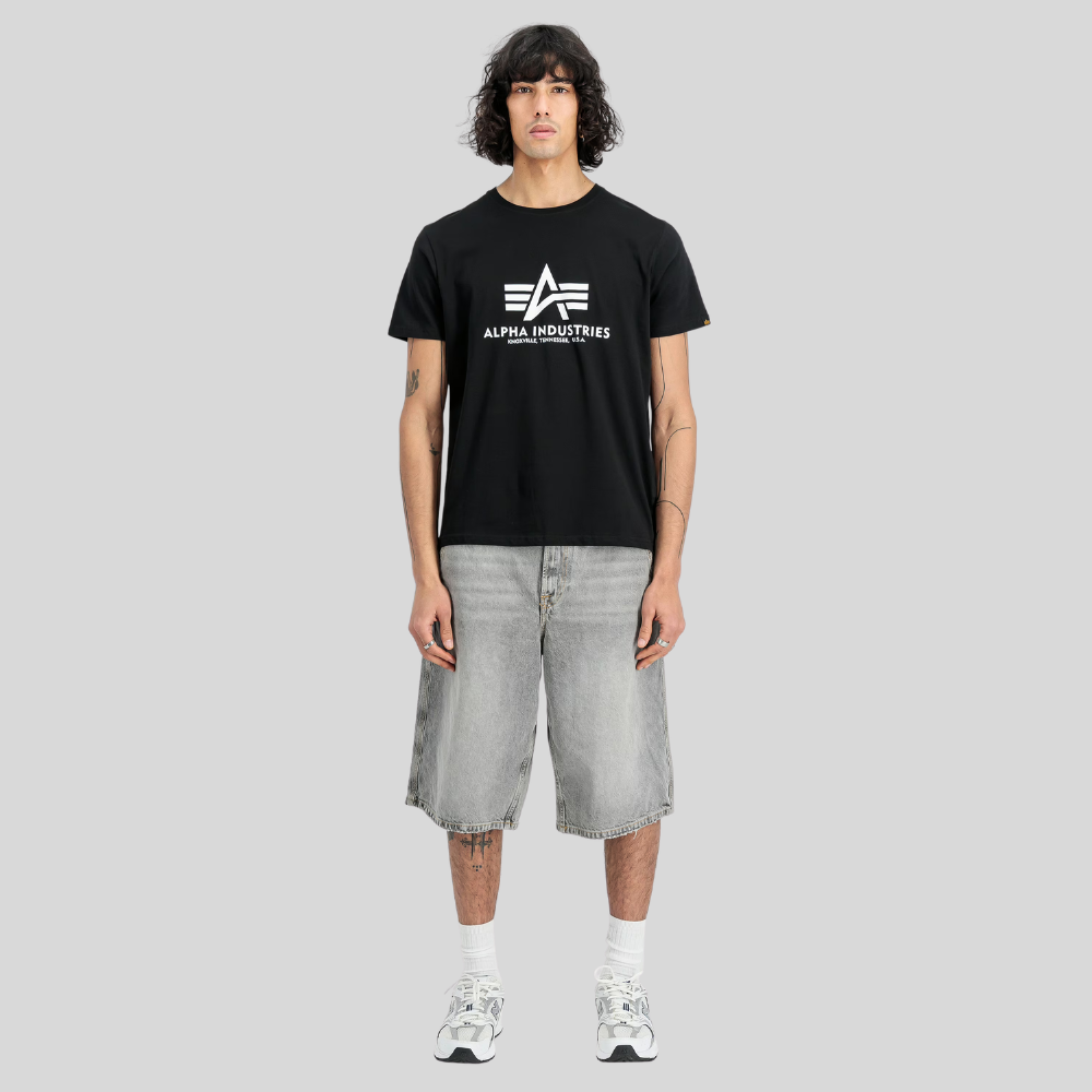 Футболка Alpha Industries Basic Big Logo (Чёрная) Футболка Alpha Industries Basic Big Logo (Чёрная)