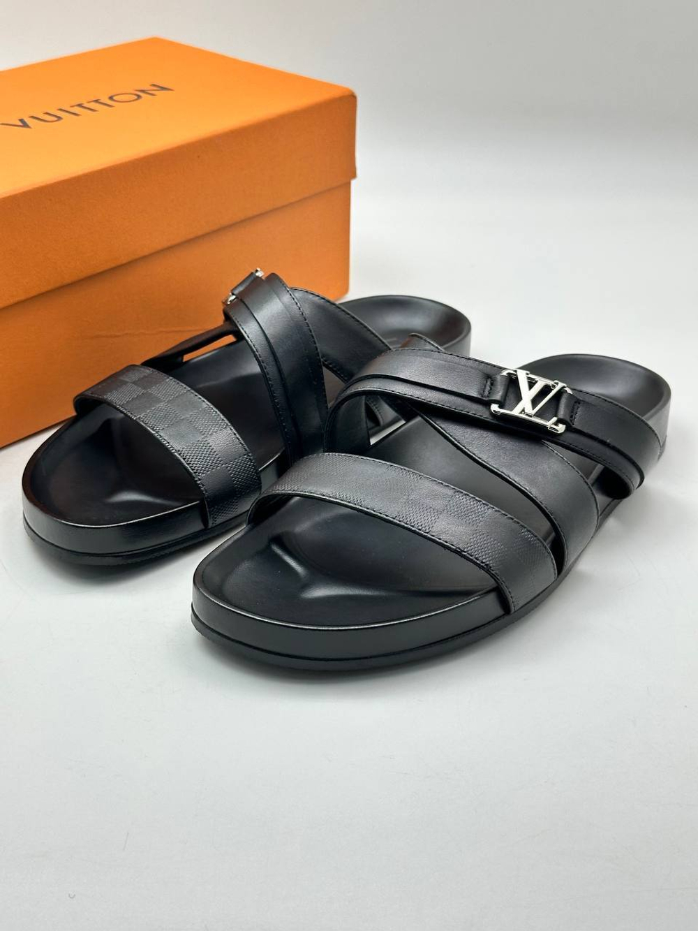 Сандалии Louis Vuitton