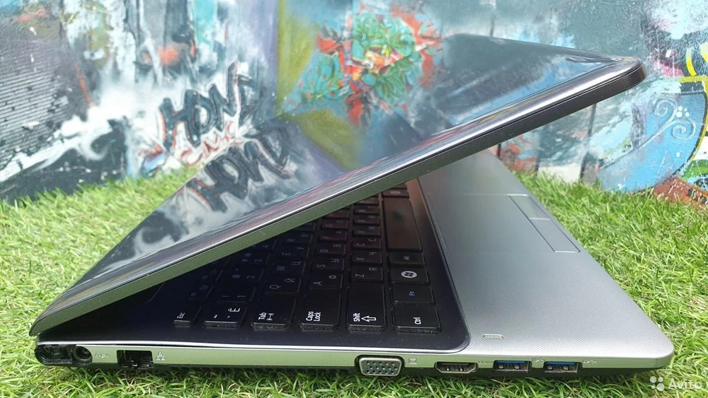 Офисный  Ноутбук