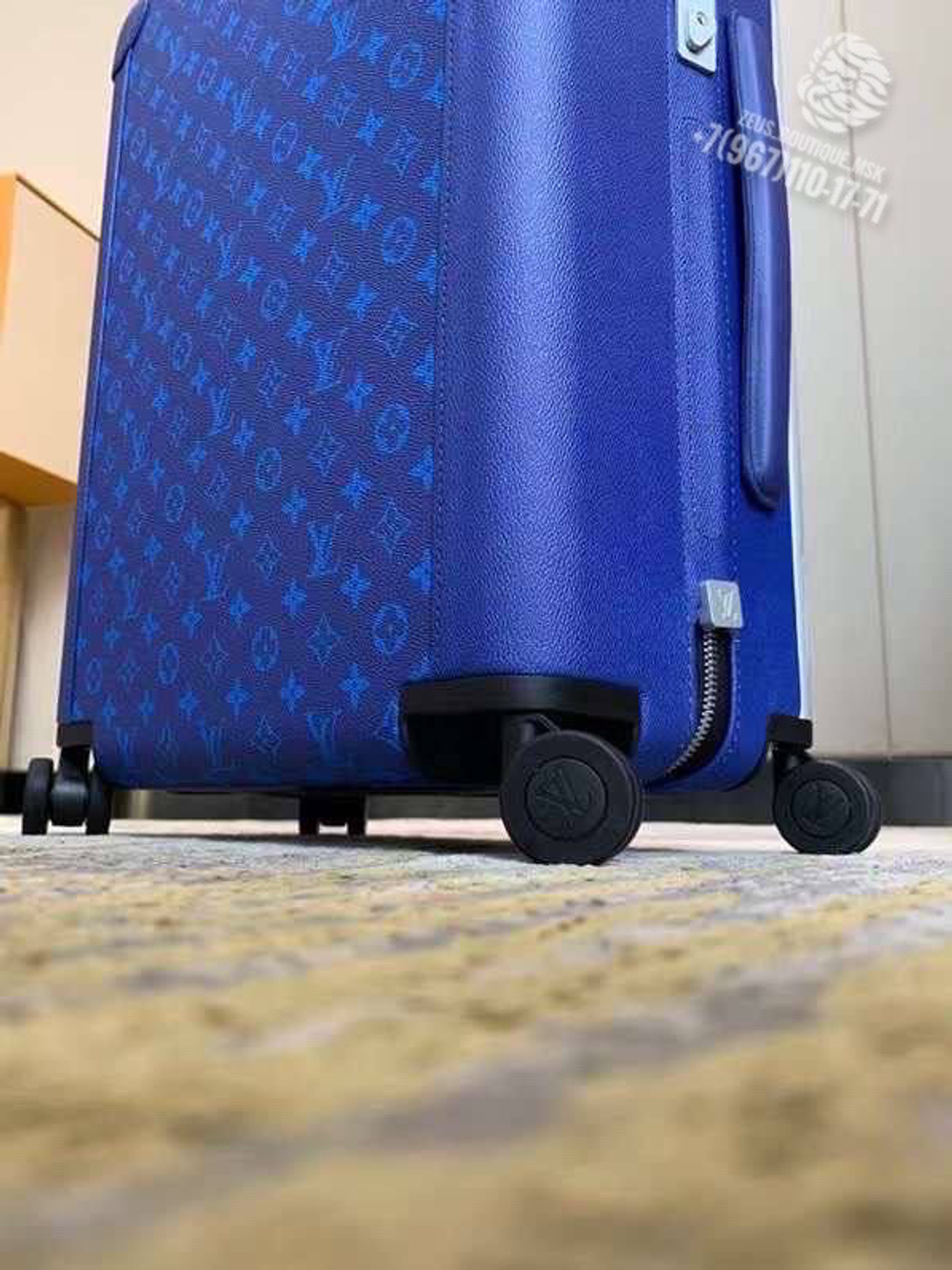 Дорожный чемодан Louis Vuitton Horizon 50