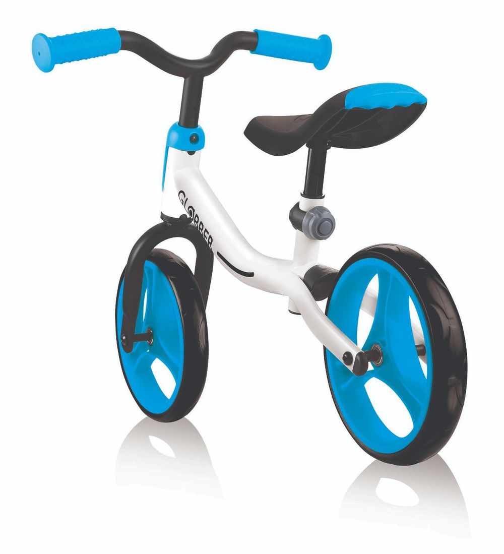 Беговел Globber GO BIKE