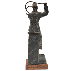 Динес Ю. С. Лихач. Бронза, литьё. 2000 г.