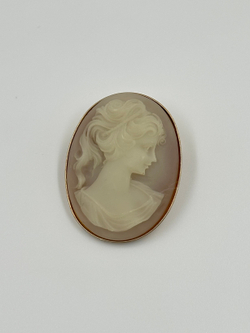 Брошь Камея