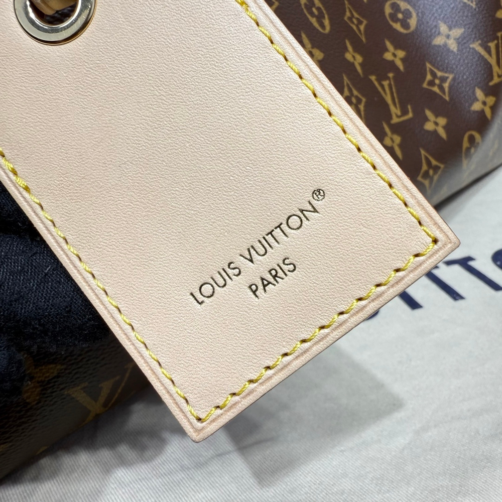 Louis Vuitton Again
