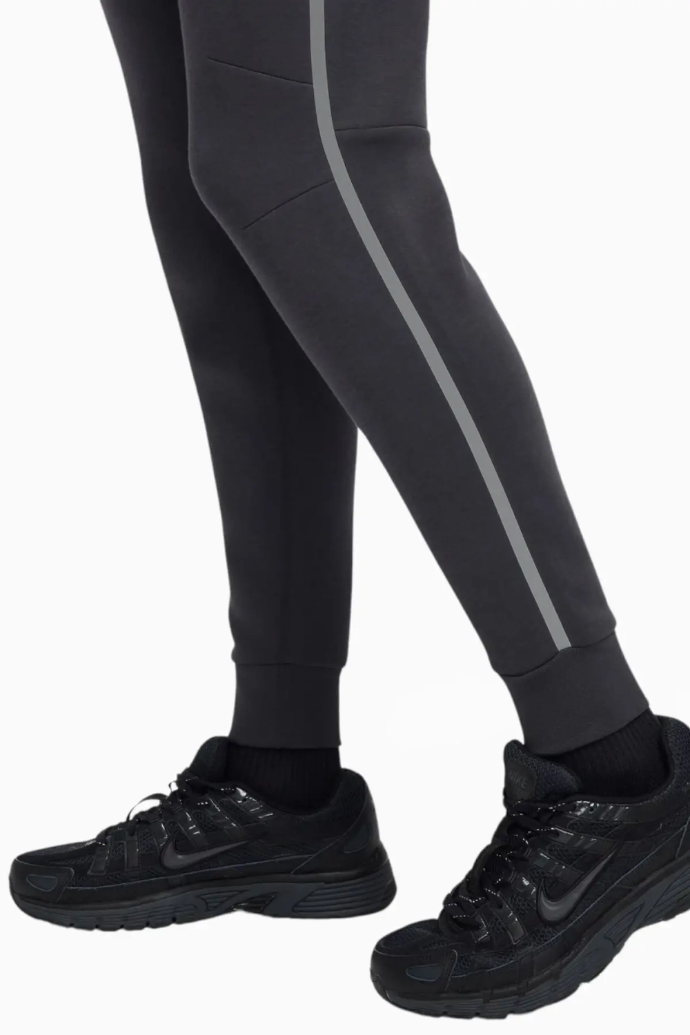 Штаны Nike Sportswear Tech Fleece - серый