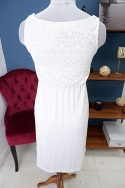 Платье Bonprix белого цвета 44 размер