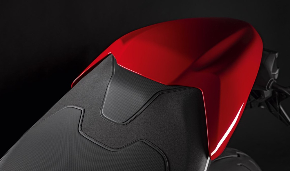 Ducati Performance Накладка на пассажирское сиденье Monster (2026+) 97181631AA