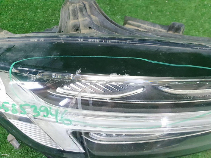 Фара правая Volvo S60 3 (2018-н.в.) LED