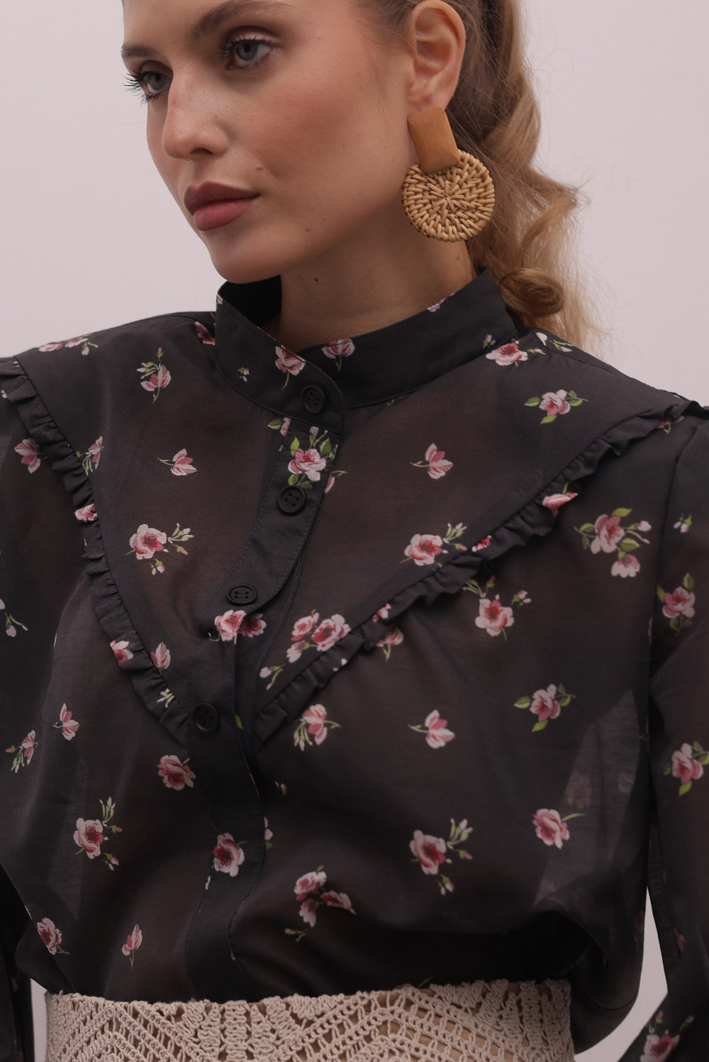 Блейзер из шелкового батиста на пуговицах