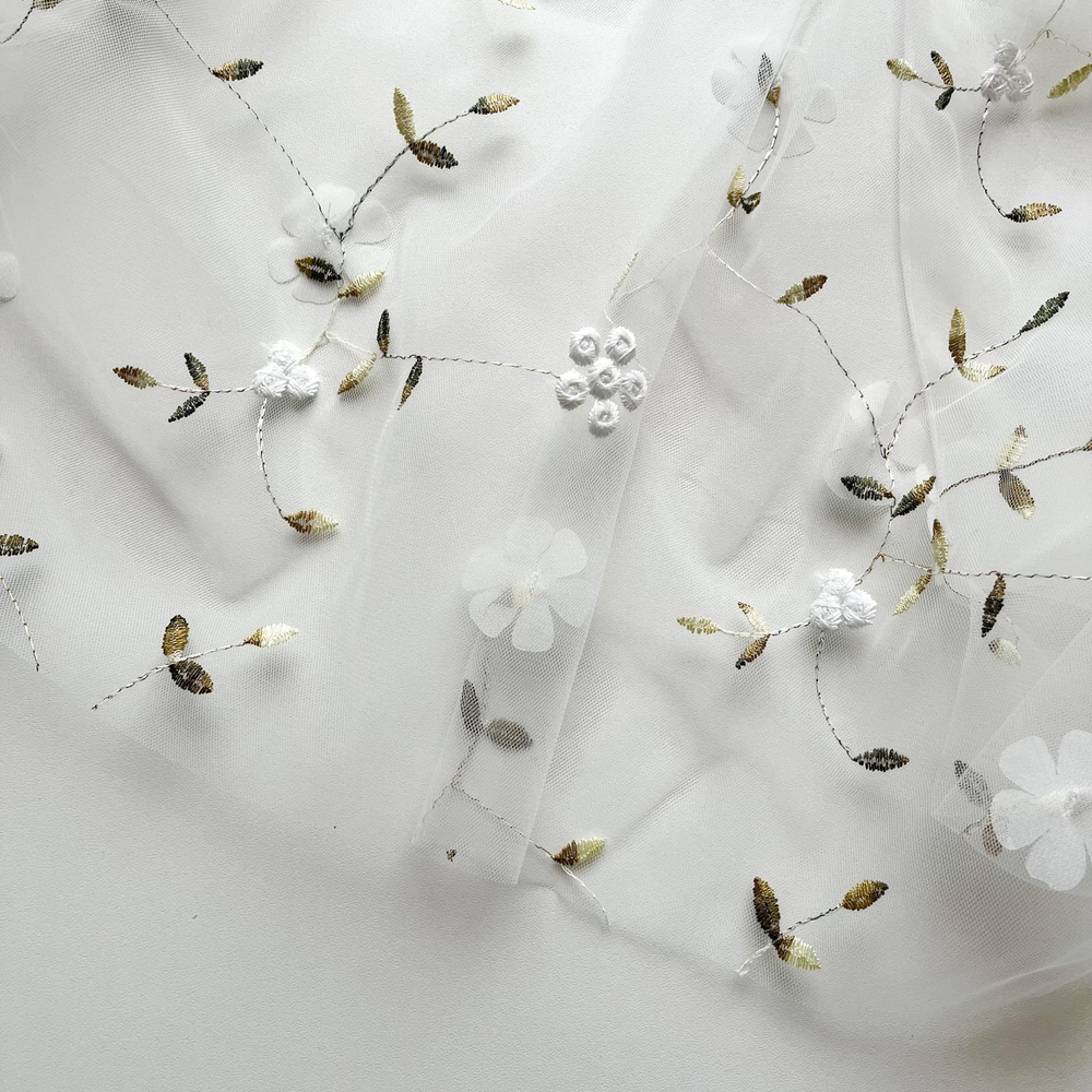 Фатин Белые цветы