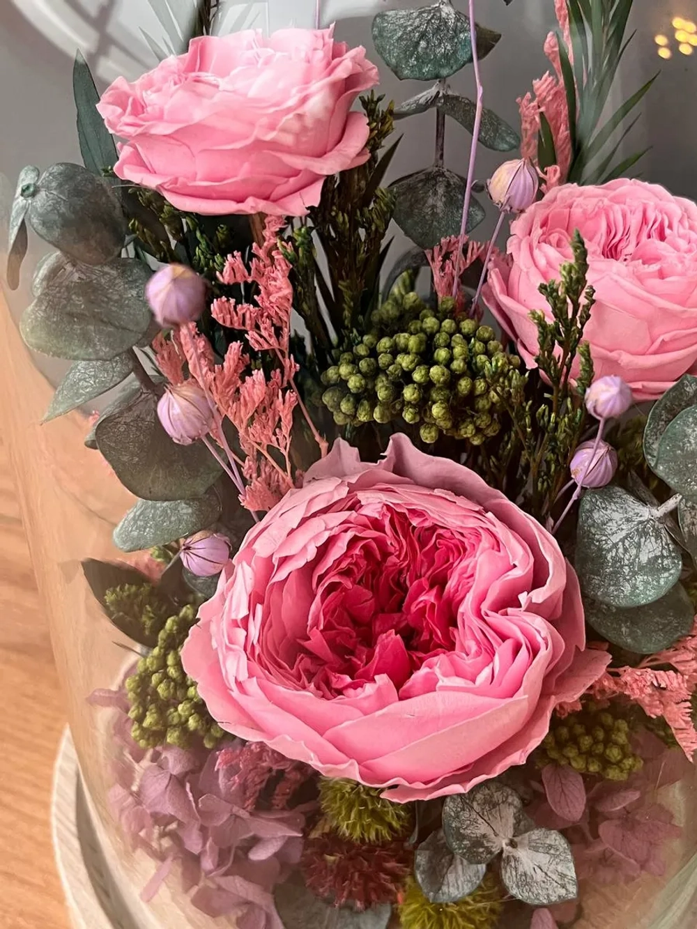 натуральные пионы в колбе