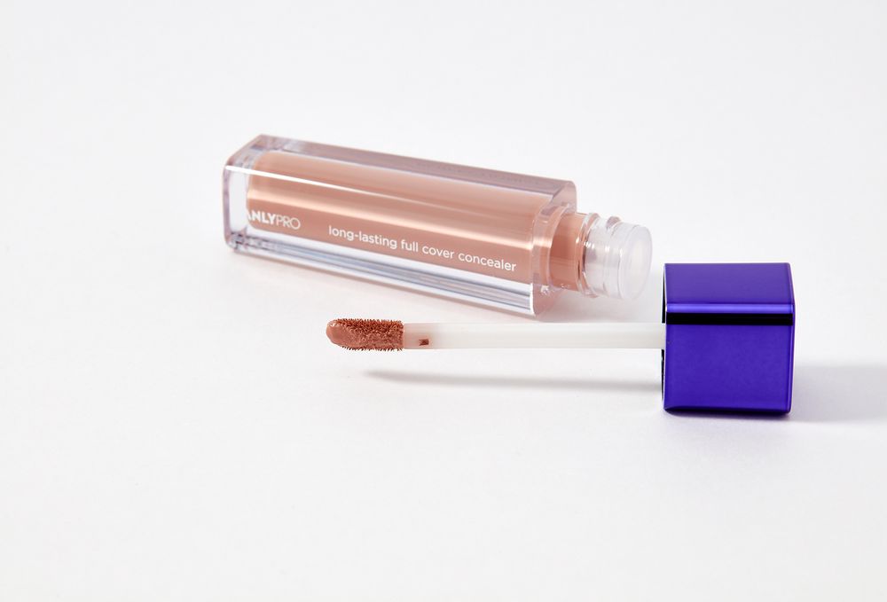 Стойкий высокопигментированный консилер ManlyPRO - CNC4