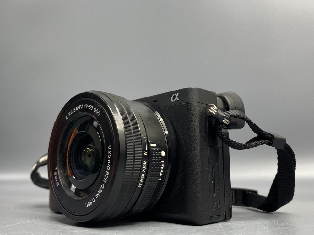 Sony A6400 Kit 16-50mm 6500 кадров