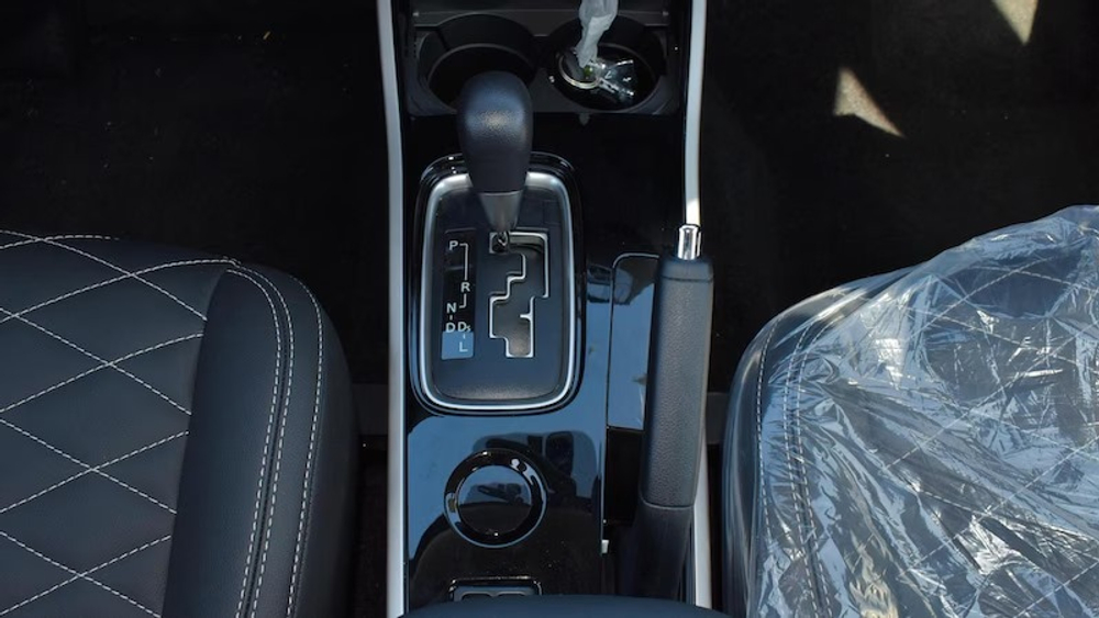 Помощь в покупке под ключ Mitsubishi Outlander Sport Plus 2022 FOR EXPORT LOCAL| 2WD A/T |Petrol | White