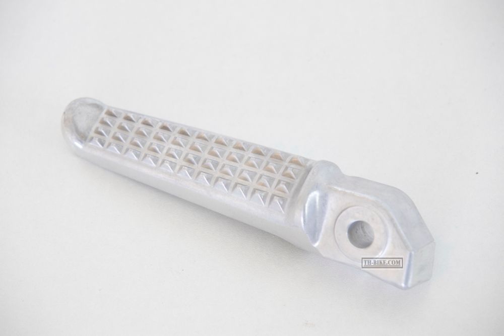 50711-MGS-D30. ARM, R. PILLION STEP. HONDA