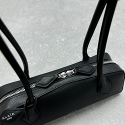 Alaia Le Teckel Small Bag 27 cm