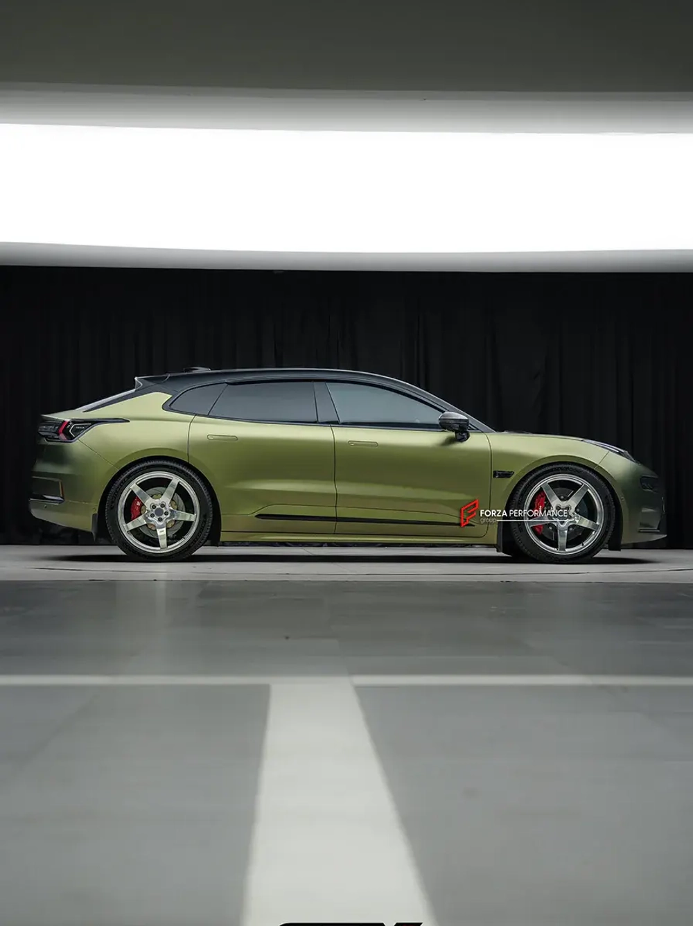 КАРБОН КЕРАМИЧЕСКАЯ УСИЛЕННАЯ ТОРМОЗНАЯ СИСТЕМА ДЛЯ ZEEKR 001 2021-2024 Зикр