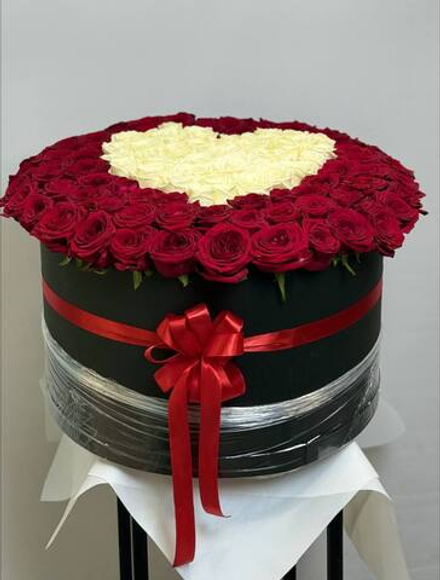 Сердце из роз