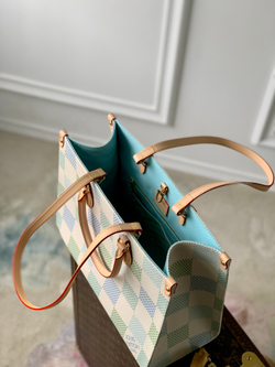 Louis Vuitton Onthego MM